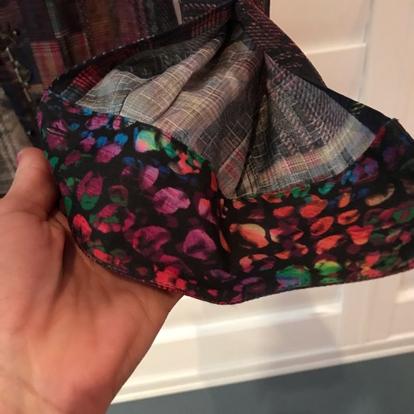 Robert Graham Silk Blouse - Picture 7 of 10